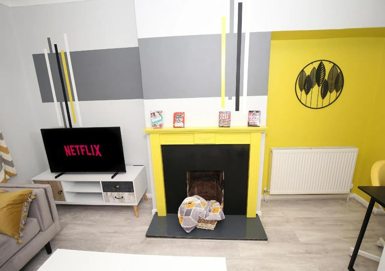 3-Bed House With Parking Near London O2 Appartement