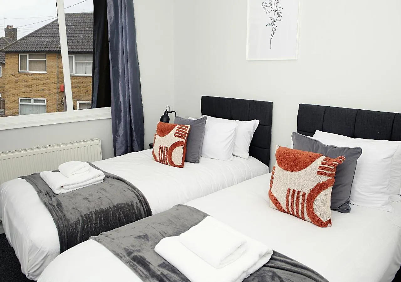 3-Bed House With Parking Near London O2 Appartement