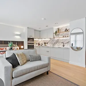  Apartment Bow Lane By Aeria
